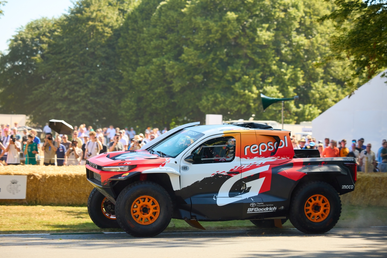 tgr goodwood 2026 dkr gr hilux 013