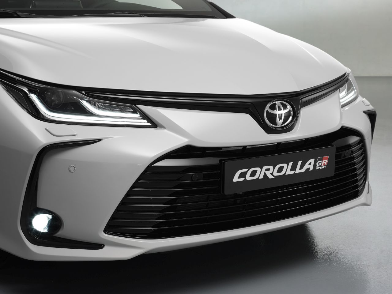 EXT Detail Corolla front CU 1a 21