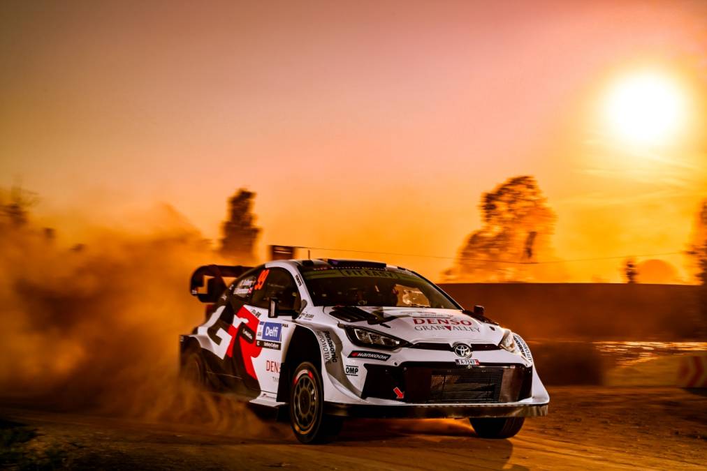 Spektakularna wygrana Solberga w Estonii i 100. triumf Toyoty w WRC