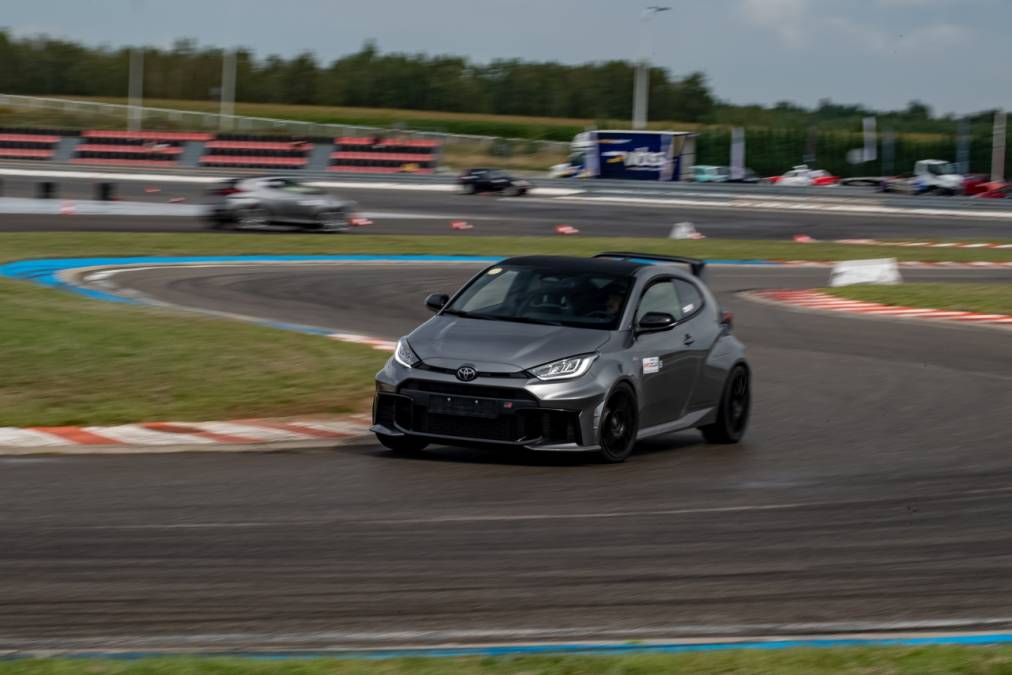 TOYOTA GR CUP wkracza w rozstrzygającą część sezonu