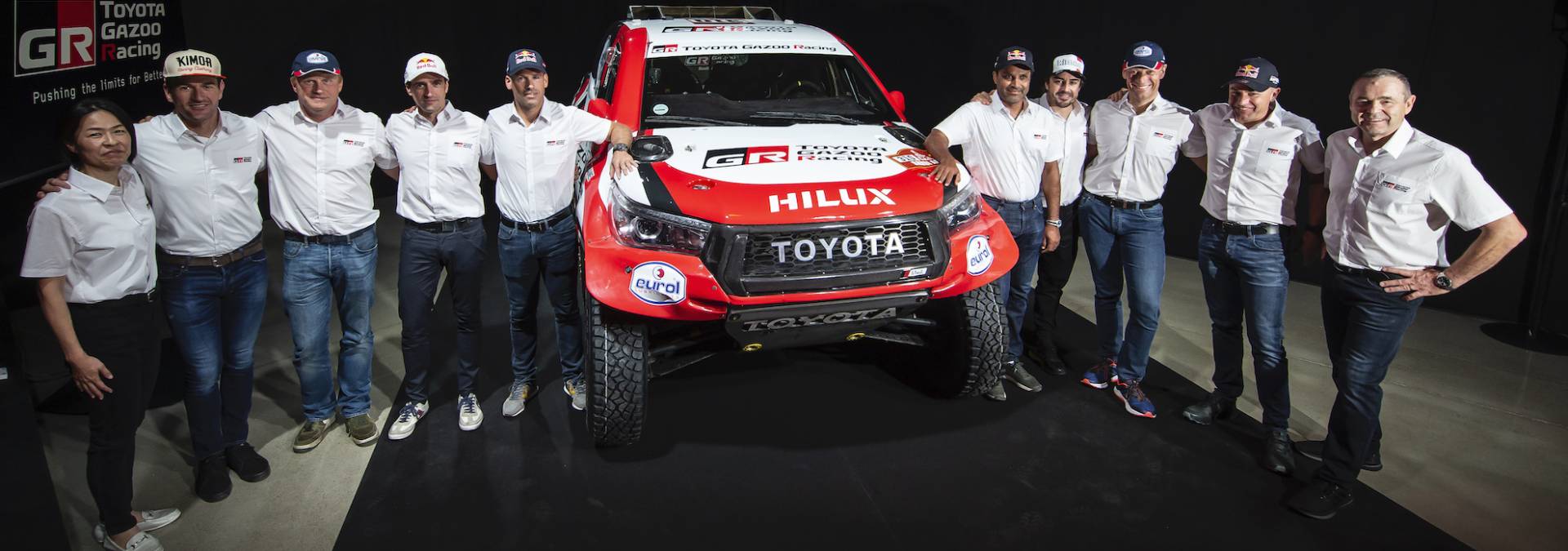 Fernando Alonso z Toyotą na Rajd Dakar 2020. Jest pełny skład