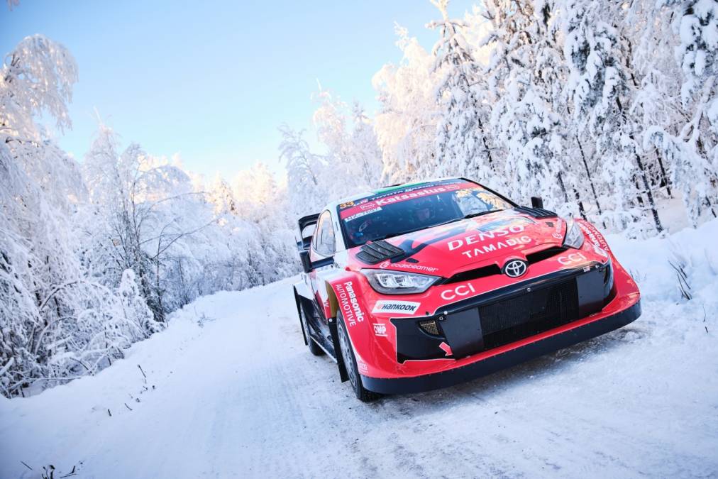  Toyota liderem WRC przed Rajdem Szwecji. Oliver Solberg walczy o kolejne zwycięstwo